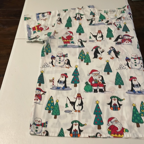 Angelica Christmas Scrub Top Extra Large - Picture 5 of 11